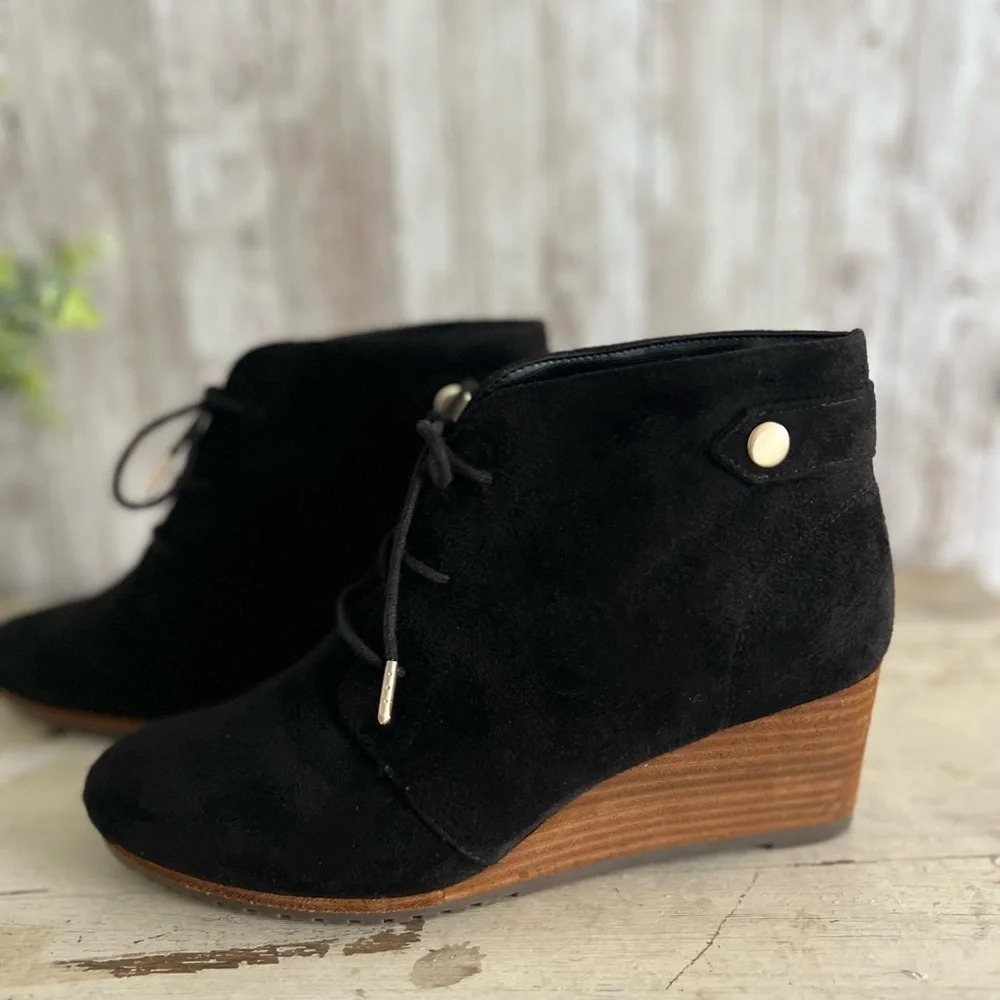 Dr. Scholl’s Wedge Black Booties
